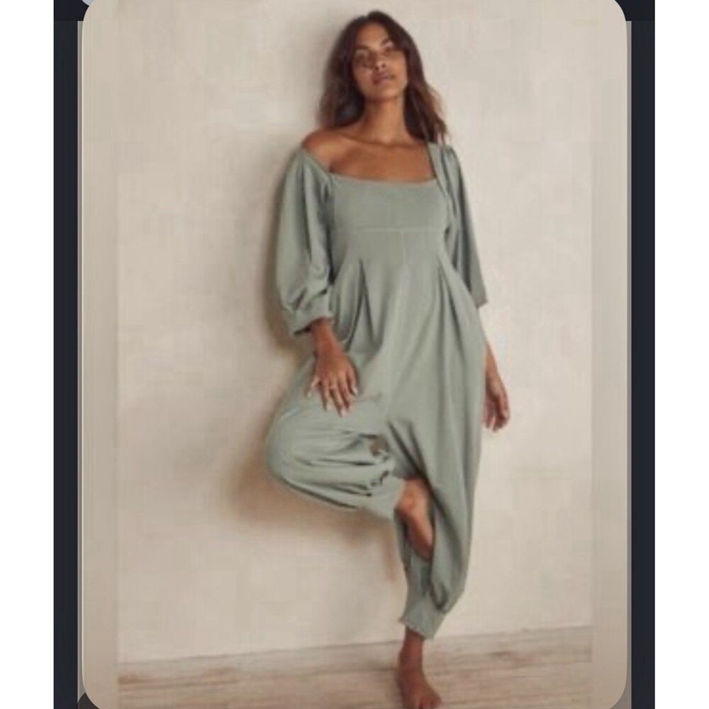 Free People Lotta Love Romper XS Sage Green Puff Sleeve Pleated Reversible Boho